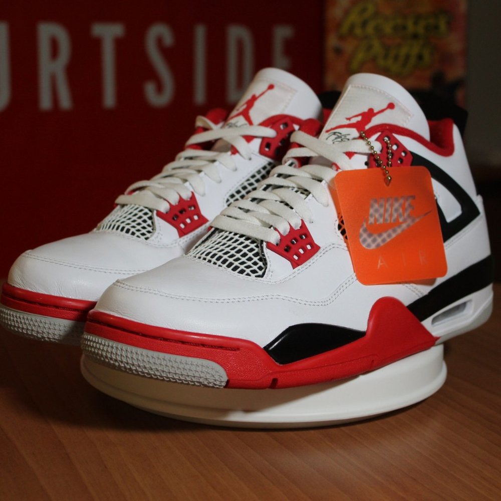 Air Jordan Retro 4s - Fire Red (EARLY RELEASE)